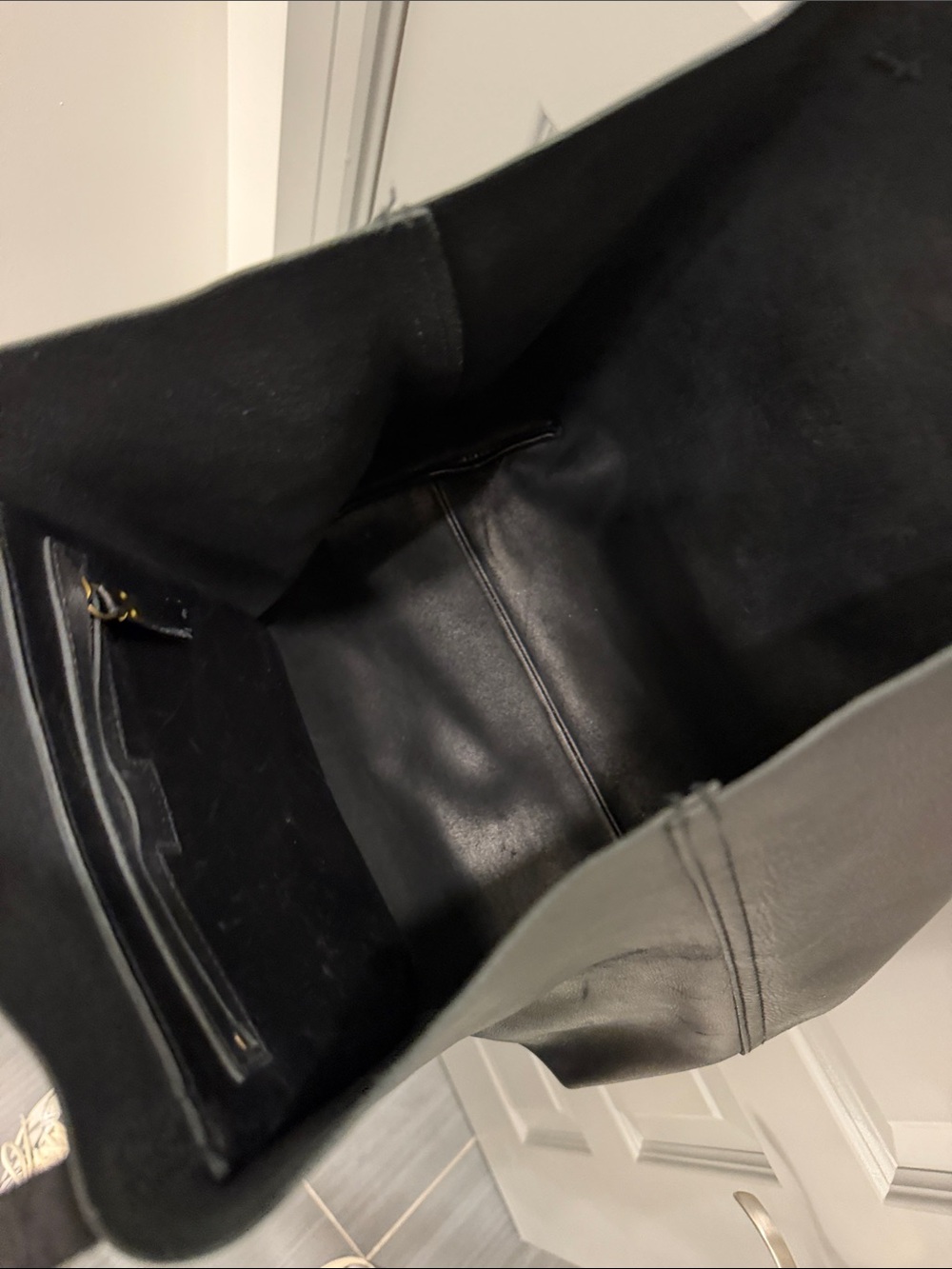 Madewell Black Leather Bag - Picture 3 of 3